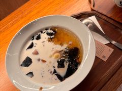 -RUXU入续糖水铺与包(卓悦中心店)