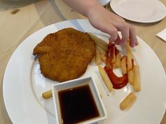 炸猪排-德大西餐社