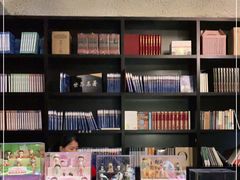 -钟书阁(松江泰晤士小镇店)