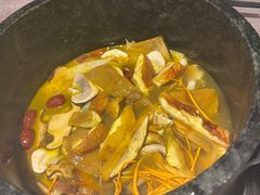 -野·大山里野生菌石锅土鸡(益田假日店)
