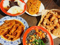 -爆炸头阿姨小四川正宗川味小吃(无任何分店)