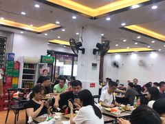 大堂-贞姨美食·老字号海鲜大排档