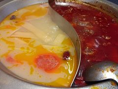 -沸炉重庆老火锅(军事博物馆店)