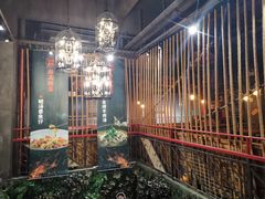 -琥珀老六龙虾(四里河店)