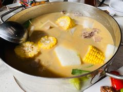 -肥仔文澳门猪骨煲(南京西路店)