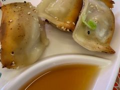 -小杨生煎(白玉兰广场店)