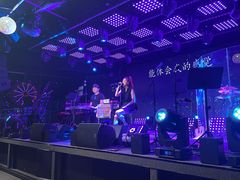 -星 Live House
