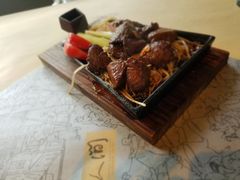 -穹六人间 people 6(岳阳路店)