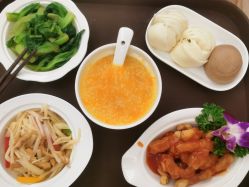 -莲芯花月子会所