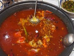 -旧街市鲜货老火锅(大光路店)