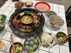 -财二舅火锅招待所