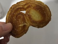 蝴蝶酥-上海哈尔滨食品厂(淮海中路店)