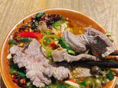 -贵厨酸汤牛肉(小十字店)