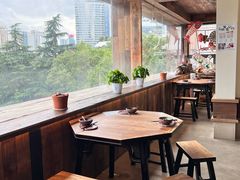 -包整·丝娃娃(一览甲秀楼风景店)