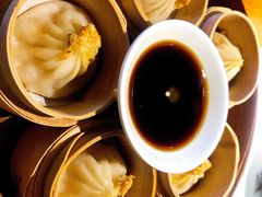 蟹粉小笼汤包-南小馆(迪士尼小镇店)