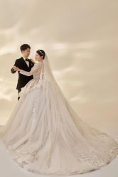 -喜爱高定婚纱摄影