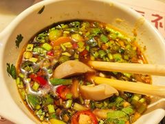 -尚尚仙·酸汤猪手·猪肚鸡火锅(华联万柳购物中心店)