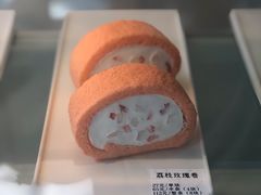 荔枝玫瑰卷-卷时·瑞士卷·生日蛋糕(大望路店)