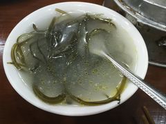 -胡成记口蘑龙眼包子(盐道街店)