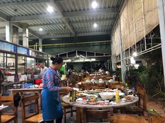 自助取餐区-亚龙湾8号(丁村万人海鲜广场店)