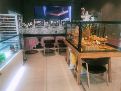 面包甜点陈列柜-熊叔熊婶面包房(团结湖店)