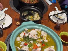 -重庆鸡公煲·青锅花椒鱼(牡丹江路店)