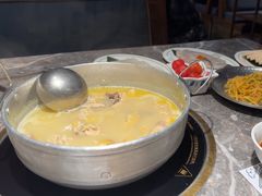 -禄婶鸡煲·打边炉