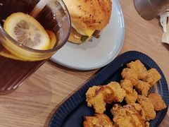 -必胜客(上海华谊新所店)
