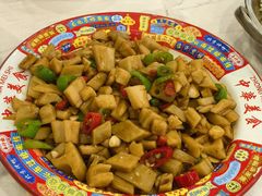 -江城燕子大排档(江汉路步行街店)