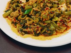 -巍山𤆵肉饵丝