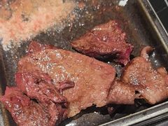 -山川小町·极番烧肉(新地假日广场店)