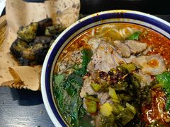 -云阿蛮云南生烫牛肉米线(奉贤路店)