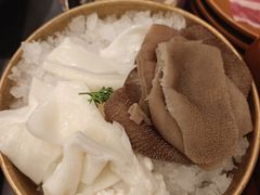 -牛YO寿喜烧·铁板烧和牛火锅自助(市府恒隆店)