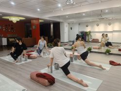 -爱尔乐美孕产瑜伽·普拉提