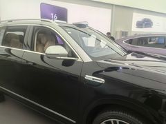 -华为智能生活馆(上海金桥国际商业广场)