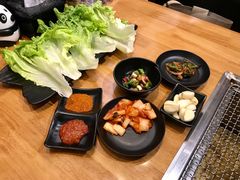 -肉甲韩国木炭烤肉(新壹街1店)