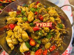 干锅牛蛙-虎虎龙虾大排档(双井店)