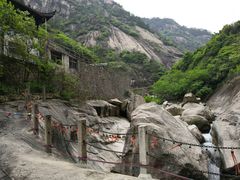 -鄣山大峡谷