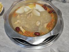 -光头药膳鸡(莱茵小镇店)