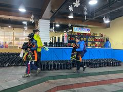 -乔波室内滑雪场