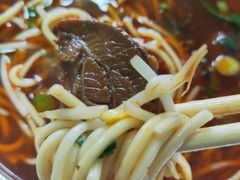 -薛记襄阳香辣牛肉面(平安路店)