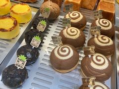 -好利来(上海虹桥新天地Lab主题店)