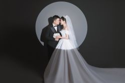 点击看大图 -挪娅婚纱摄影皇家会所