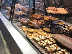 -巴黎贝甜(大宁国际商业广场店)