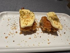 巴克拉瓦两块-Efes Turkish & Mediterranean Cuisine 艾菲斯餐厅(陆家嘴店)