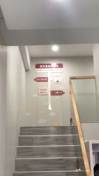 -苗方清颜专业祛痘·皮肤管理