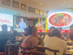 -川流不息·地道川菜·小龙虾(松东路店)