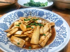 -头上红煨盐鸡乡村食府