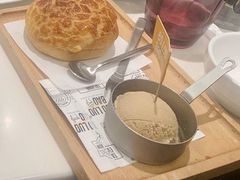 奶茶满了菠萝包-太兴餐厅(东方广场分店)
