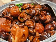 金钱菇鹌鹑蛋焖猪手-香园茶社·金陵小灶(老门东店)